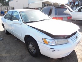 1997 TOYOTA CAMRY LE WHITE 2.2L AT Z17908